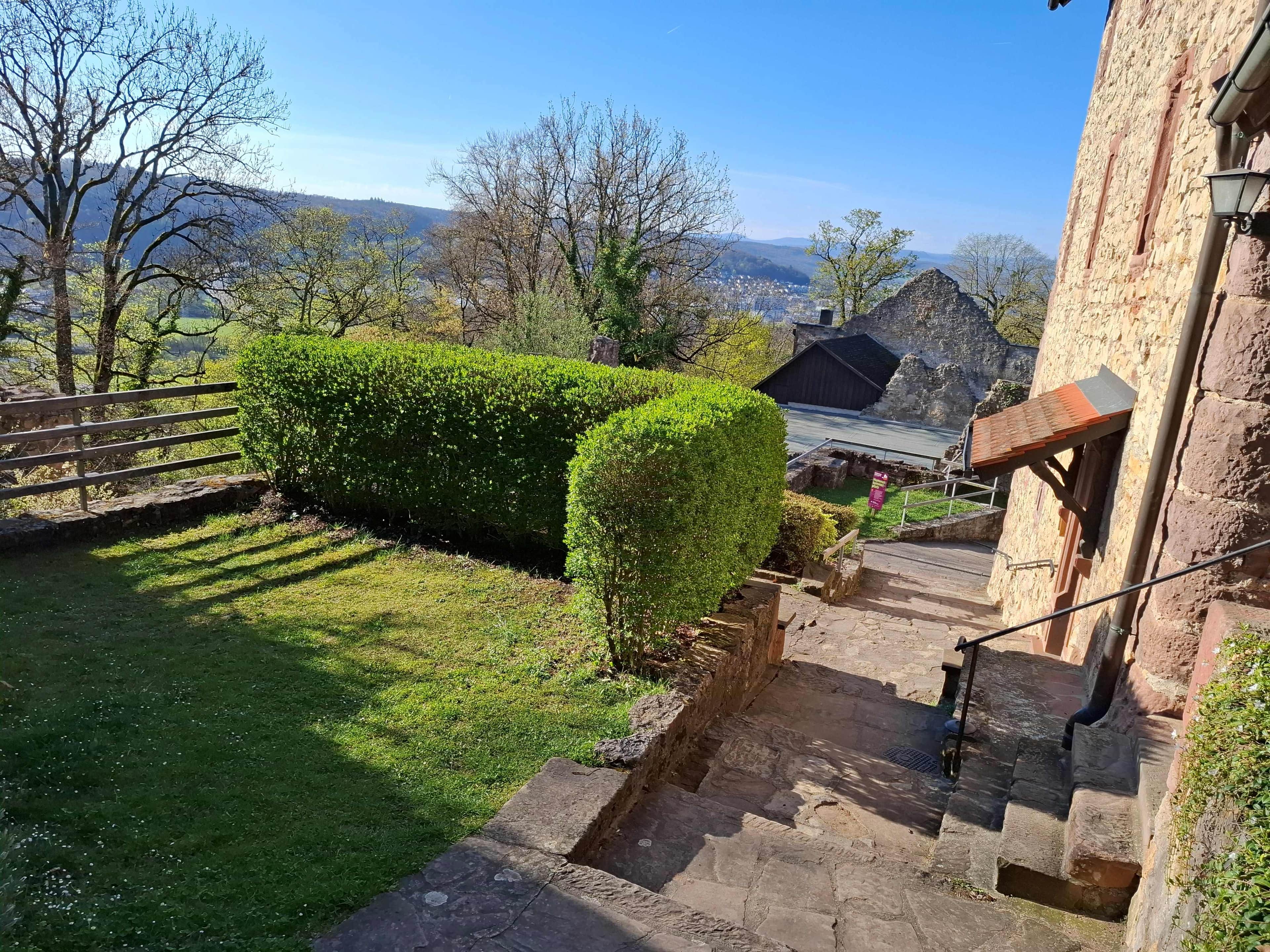 Freifläche vor Standesamt-8